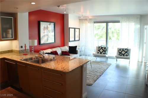 unit-203-222 Karen Ave, Las Vegas, NV, 89109-5233 | Card Image
