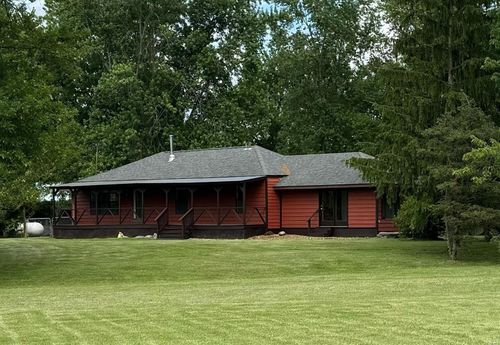 9002 Lumbert Ln, Lebanon, IL, 62254-2543 | Card Image
