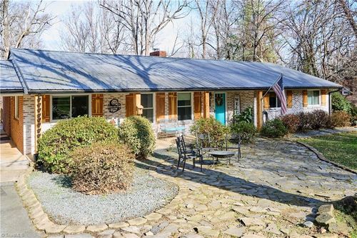 35 Edith Ave, Winston-Salem, NC, 27106-3021 | Card Image