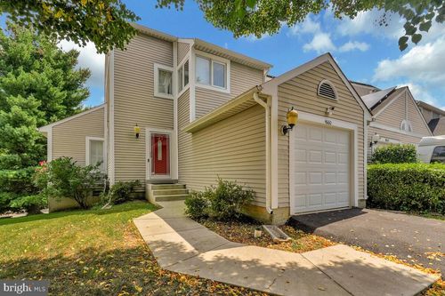4660 Winterberry Ln, Oxon Hill, MD, 20745-4066 | Card Image