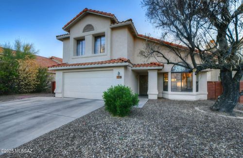 10317 N Mineral Spring Ln, Oro Valley, AZ, 85737-6959 | Card Image