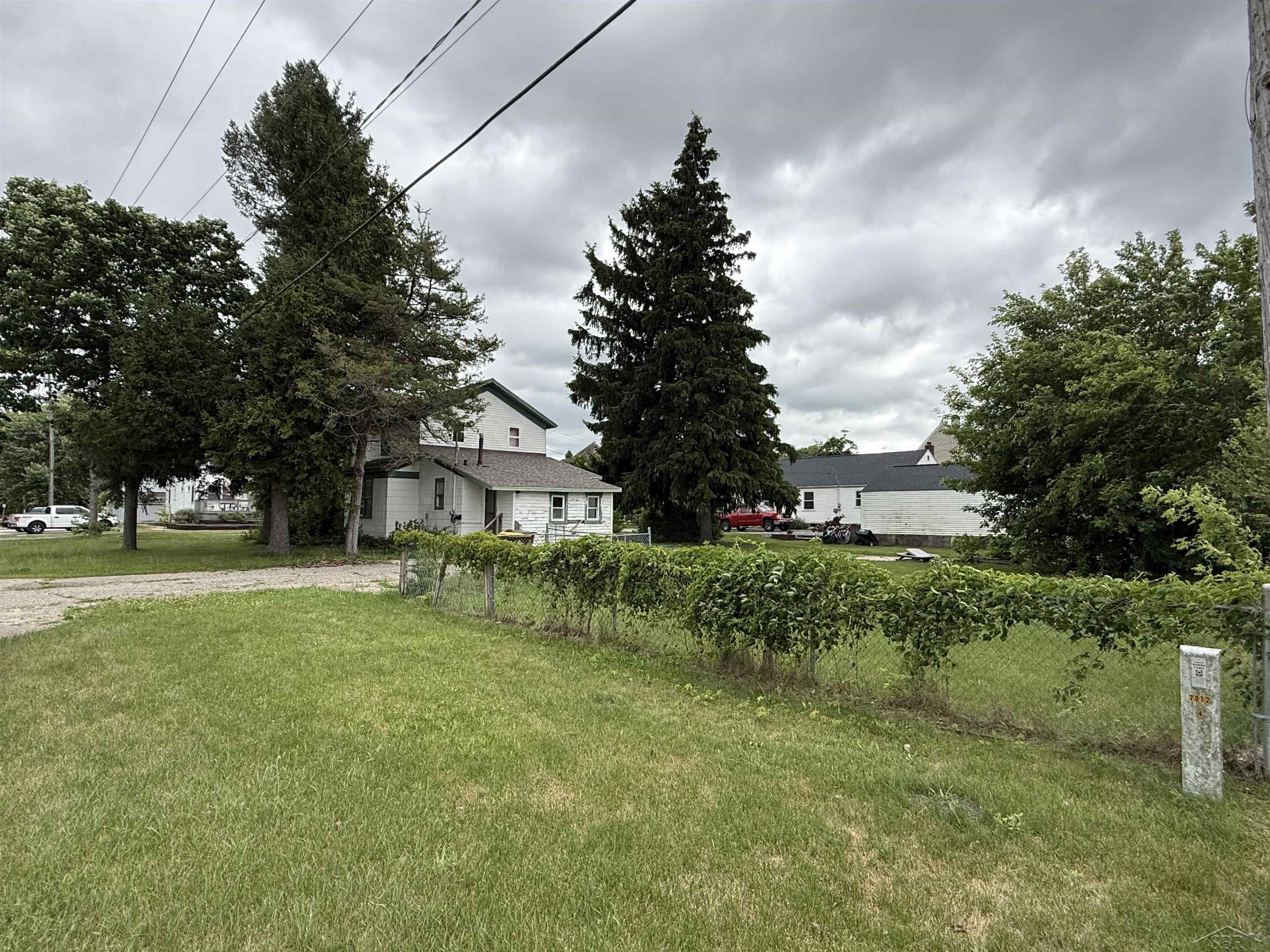 Residential in Chesaning Village 4