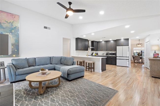 2556 Arborwood Dr, House other with 4 bedrooms, 2 bathrooms and null parking in Valrico FL | Image 16