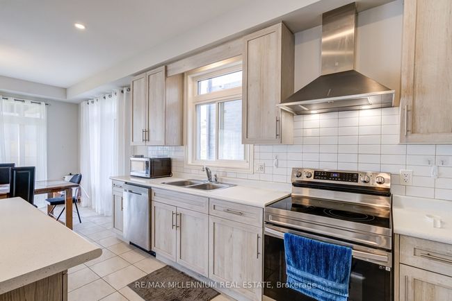 3597 Carolinia Crt, House other with 4 bedrooms, 5 bathrooms and 2 parking in Ridgeway ON | Image 16
