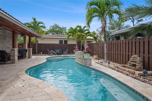 49 Se 6th St, Dania Beach, FL, 33004-4145 | Card Image