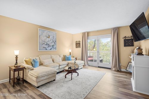 apt-j79-1815 Gardiner Ln, Louisville, KY, 40205-2883 | Card Image