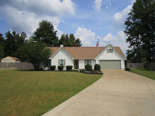 121 Holyrood Cv, Munford, TN, 38058-6261 | Card Image