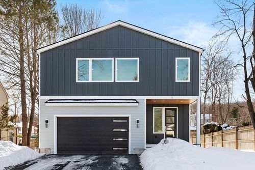 12 Brandon St, Lexington, MA, 02420-2904 | Card Image