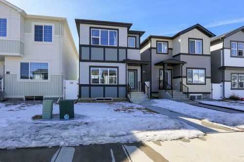 25 Lake St, Red Deer County, AB, T4E3C9 | Card Image