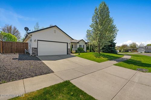 8920 N Torrey Ln, Hayden, ID, 83835-7962 | Card Image