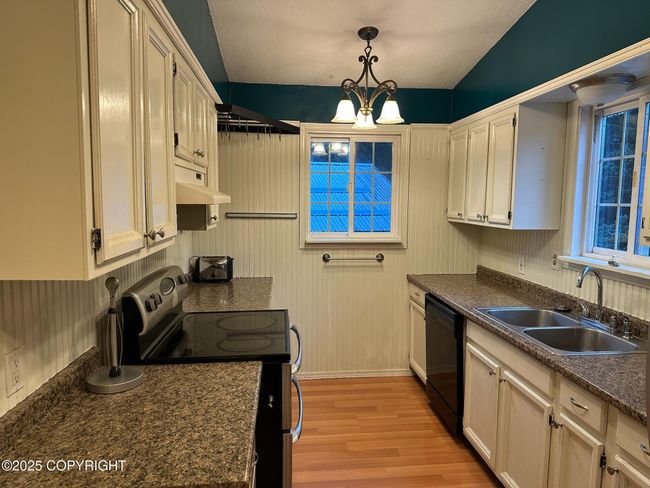 Kitchen | Image 28