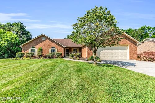 7805 Camberley Dr, Powell, TN, 37849-4216 | Card Image