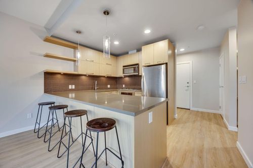 140-721 4 Street Ne, Calgary, AB, T2E3S7 | Card Image
