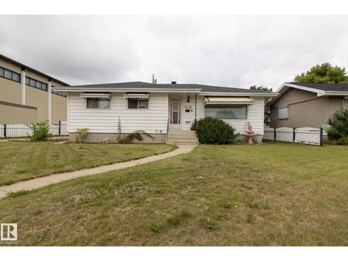 8924 135 Ave Nw, Edmonton, AB, T5E1N4 | Card Image