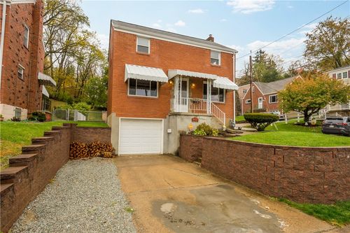 3613 Kaufmann Ave, Brentwood, PA, 15227-2911 | Card Image