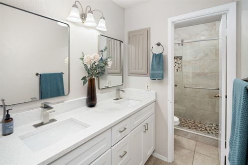 22d-333 Melrose Dr, Richardson, TX, 75080-4627 | Card Image