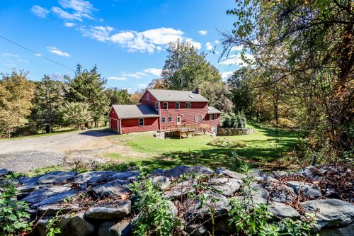 85 Ironworks Hill Rd, Brookfield, CT, 06804-1235 | Card Image