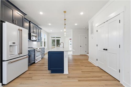 713 Flatrock Ln, Chesapeake, VA, 23320-3230 | Card Image