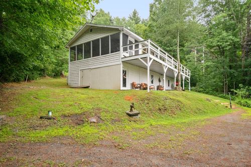 2082 Pucker St, Stowe, VT, 05672-4258 | Card Image