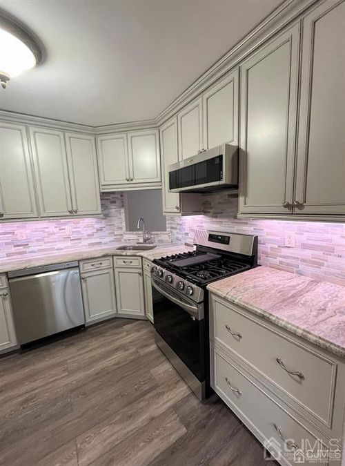 36 Chatham Sq, Parlin, NJ, 08859-2321 | Card Image