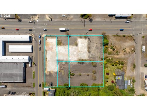 1088 Newmark Ave, Coos Bay, OR, 97420-3164 | Card Image