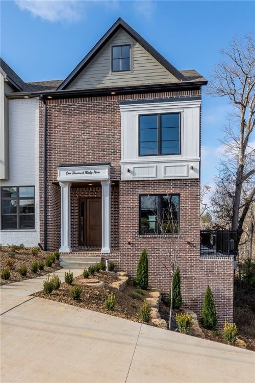 1039 Nw A St, Bentonville, AR, 72712-4746 | Card Image