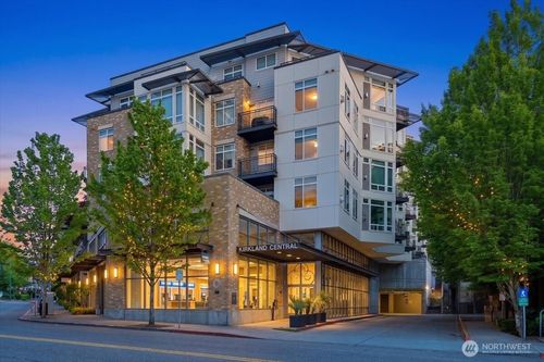 204-211 Kirkland Ave, Kirkland, WA, 98033-6551 | Card Image