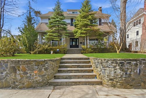 220 Sheridan Ave, Mount Vernon, NY, 10552-1407 | Card Image