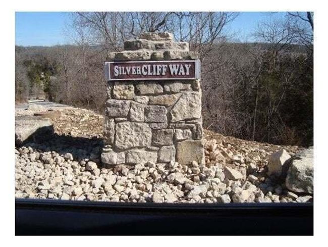 Turn Onto Silvercliff Way | Image 11