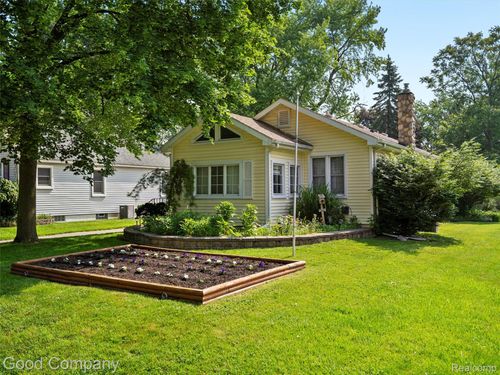 3075 Willet Ave, Rochester Hills, MI, 48309-3538 | Card Image