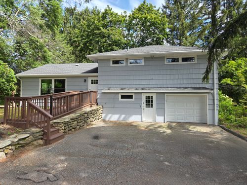 2 Andrea Ave, Wolcott, CT, 06716-3207 | Card Image