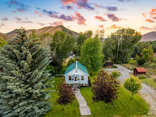 111 N Aspen Dr, Hailey, ID, 83333-5113 | Card Image