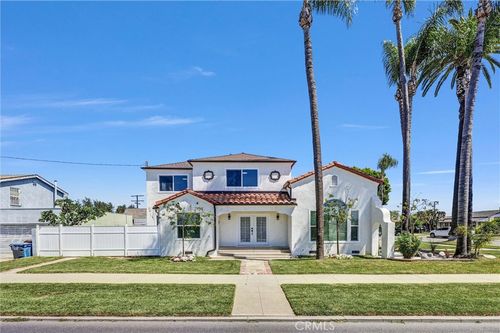 423 S Poinsettia Ave, Compton, CA, 90221-3344 | Card Image