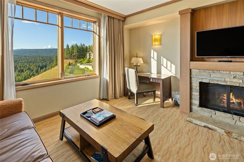 3065-3600 Suncadia Trl, Cle Elum, WA, 98922-3296 | Card Image