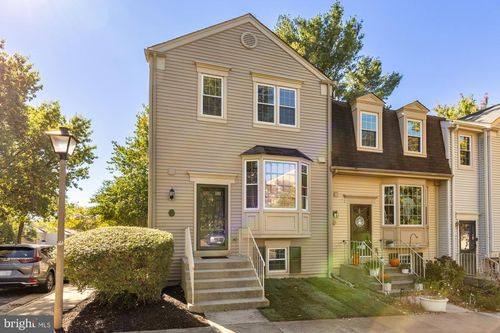 19 Fendall Ave, ALEXANDRIA, VA, 22304-6328 | Card Image