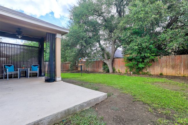 Covered back patio | Image 37