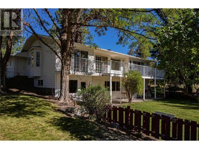 2316 Sunvale Pl, House other with 3 bedrooms, 4 bathrooms and 2 parking in Okanagan Falls BC | Image 2