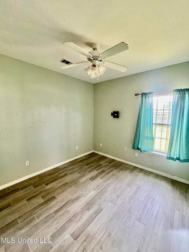 Bed 1 | Image 16