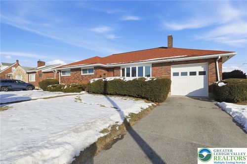 827 N Kiowa St, Allentown, PA, 18109-1906 | Card Image