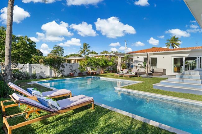 7770 Hawthorne Ave, House other with 4 bedrooms, 3 bathrooms and null parking in Miami Beach FL | Image 48
