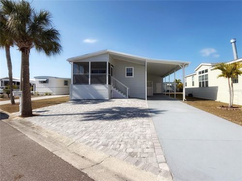 124 E Saint Annes Cir, APOLLO BEACH, FL, 33572-2215 | Card Image