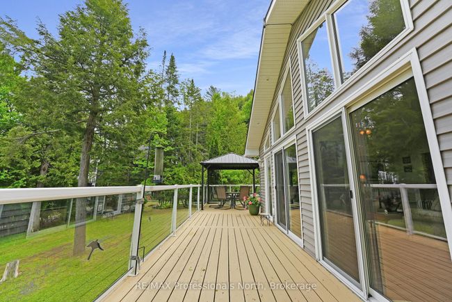 1093 Comak Cres, House other with 3 bedrooms, 2 bathrooms and 4 parking in Algonquin Highlands ON | Image 37