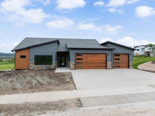 2431 Malibu Loop, Sturgis, SD, 57785-2587 | Card Image