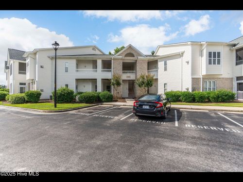 102-3900 Botsford Ct, Wilmington, NC, 28412-1966 | Card Image