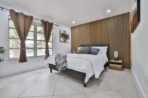 8651 Sunset Strip, Sunrise, FL, 33322-3313 | Card Image