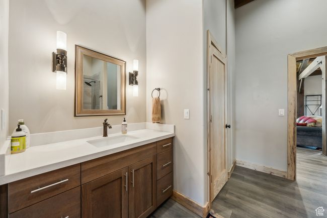 bathroom connected to bedroom 1 | Image 25