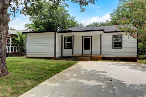 3728 Peach St, Euless, TX, 76040-7213 | Card Image