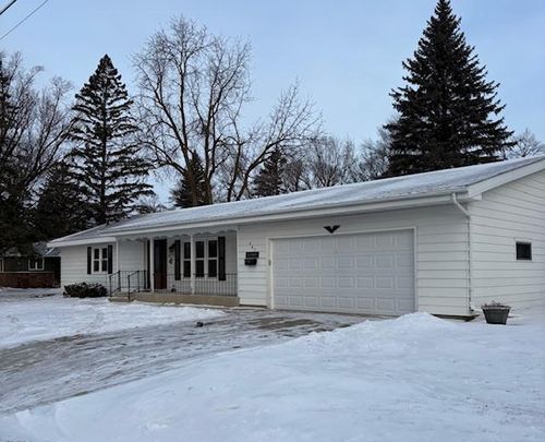 407 Eichelberger Ave, Montevideo, MN, 56265-1036 | Card Image