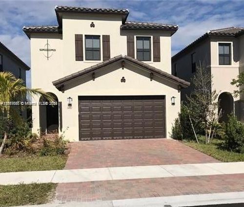 3214 W 97th St, Hialeah, FL, 33018-2041 | Card Image