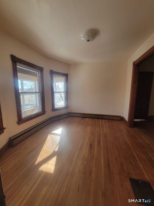 320 Olivia St, Derby, CT, 06418-1528 | Card Image